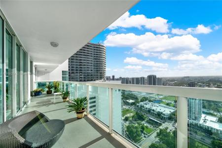 1800 N Bayshore Dr
