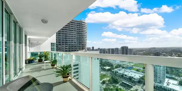 1800 N Bayshore Dr