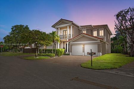 18835 SW 76th Ct