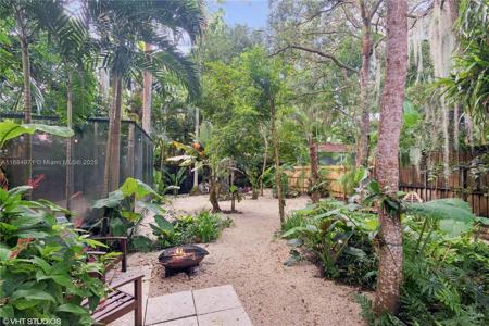 3794 Irvington Ave