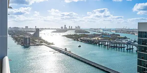 1717 N Bayshore Dr