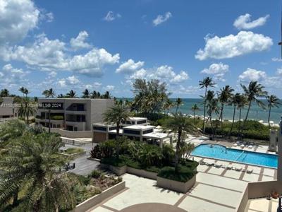 201 Crandon Blvd