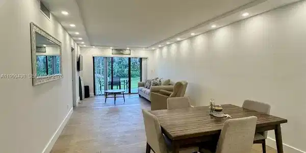 10044 S Ocean dr