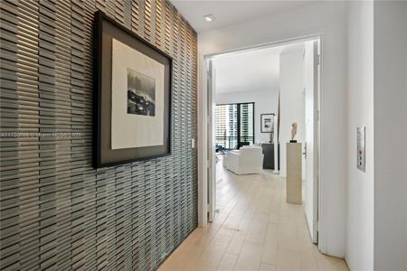 900 Brickell Key Blvd