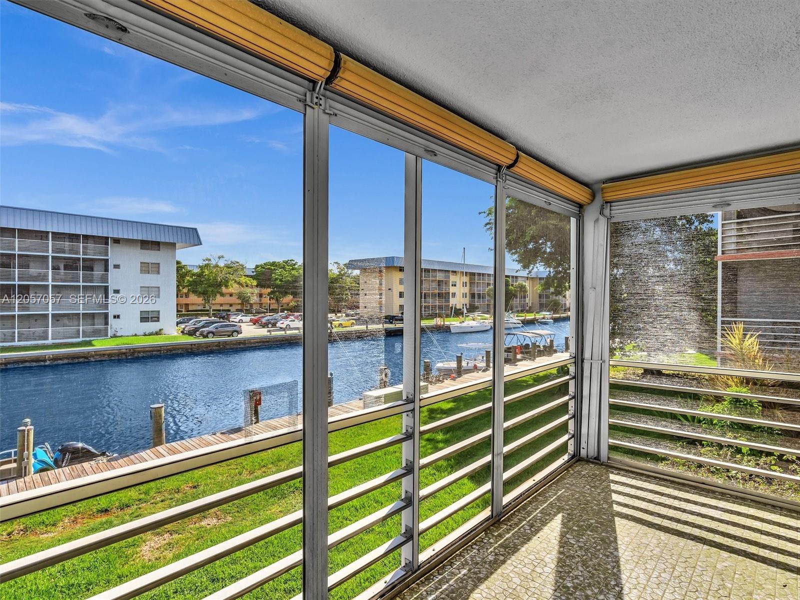 Image 2: Watch your boat from your screened porch