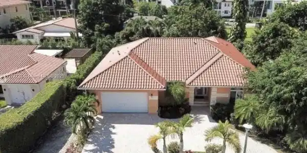 7720 Center Bay Dr