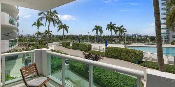 7900 Harbor Island Dr Unit 607