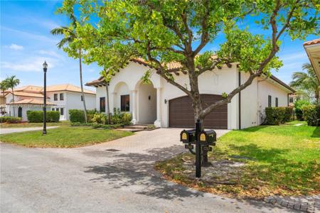 7745 SW 188th Ter