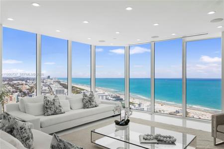 300 S Pointe Dr