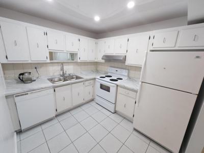 600 Three Islands Blvd