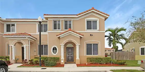 1036 SE 24th Ave