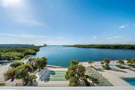 300 Bayview Dr
