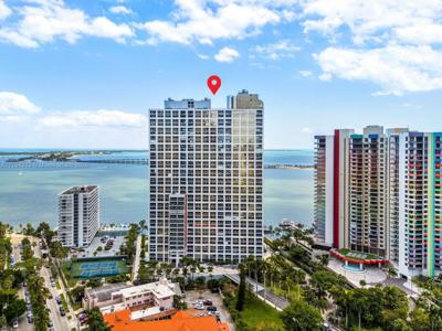 1541 Brickell Ave