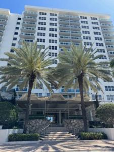 6917 Collins Ave