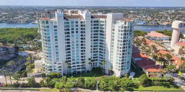 3700 S Ocean Blvd
