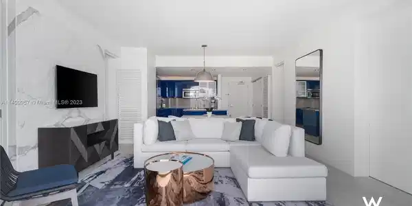 3101 Bayshore Dr