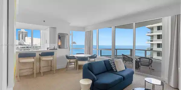 4401 Collins Ave