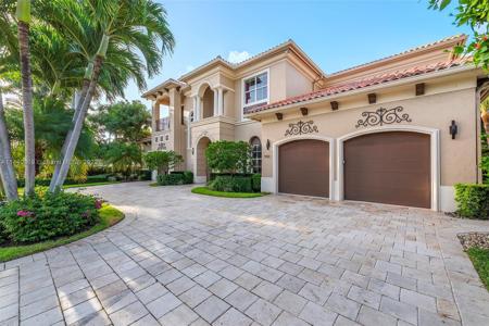 950 Allamanda Dr