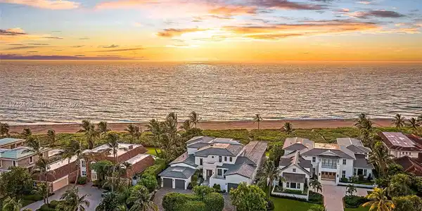22 Ocean Dr