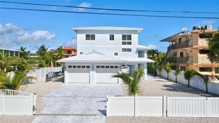 48 S Andros Rd