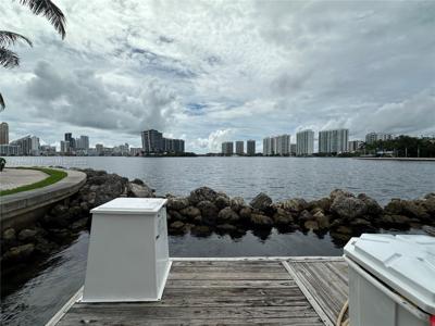 3575 Mystic Pointe Dr #24