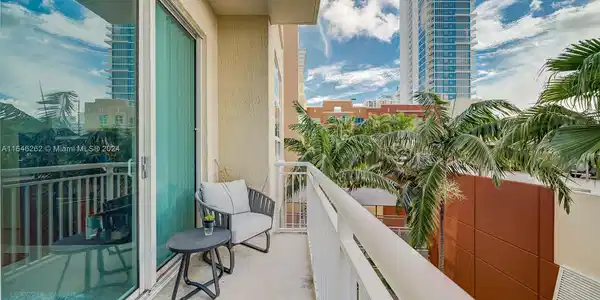 2001 Biscayne Blvd
