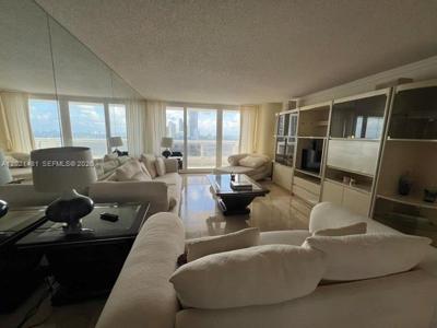 1717 N Bayshore Dr