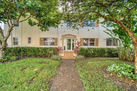 723 NE 91st St Unit 1C