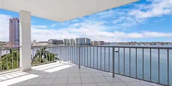 875 E Camino Real Unit 6H