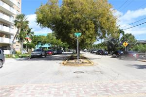 1455 N Treasure Dr Unit 4P