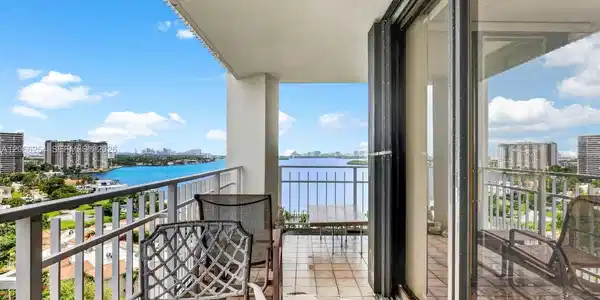 4000 Towerside Ter