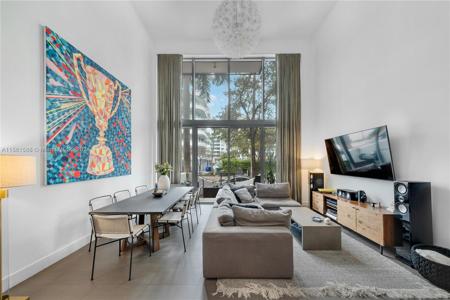 6000 Collins Ave