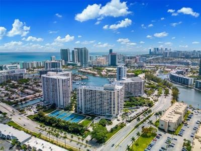 600 Three island BLVD