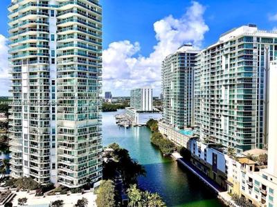 16400 Collins Ave