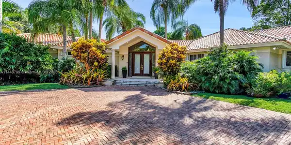 9718 SW 58th Ct