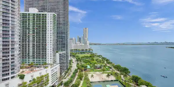 1717 N Bayshore Dr