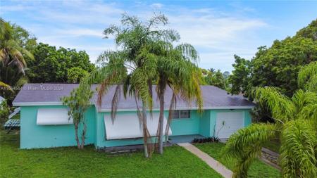 9490 N Dominican Dr