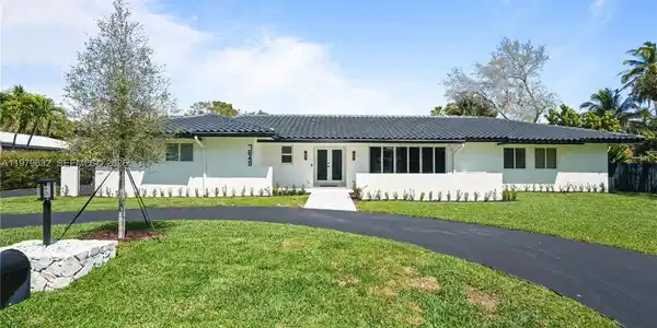 7845 SW 179th Ter