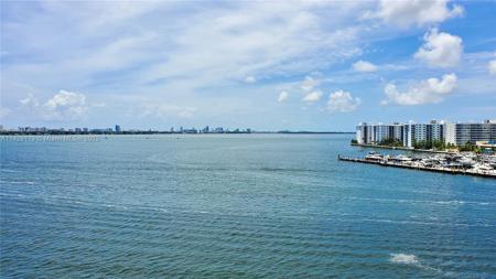 2016 Bay Dr Unit 808