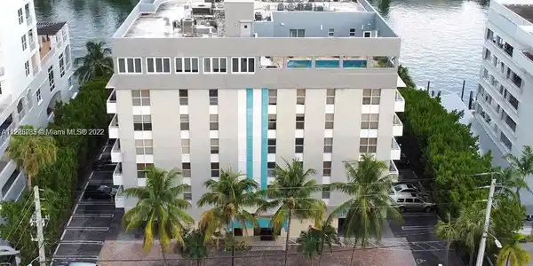 9721 E Bay Harbor D Unit 2B