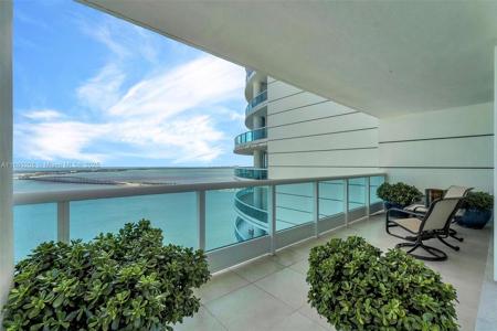2127 Brickell Ave