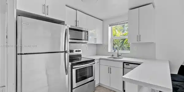 1542 Drexel Ave