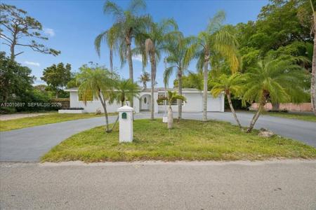 9280 SW 164th St