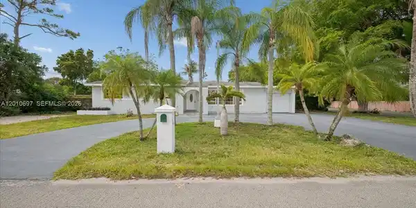 9280 SW 164th St