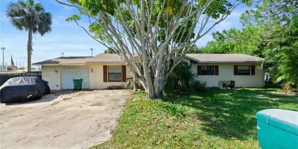280 PALM BLVD