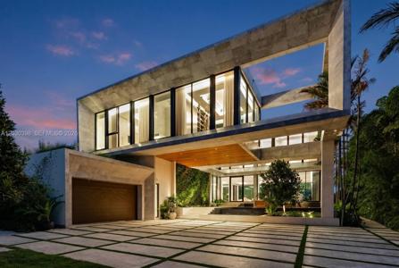 360 S Hibiscus Drive