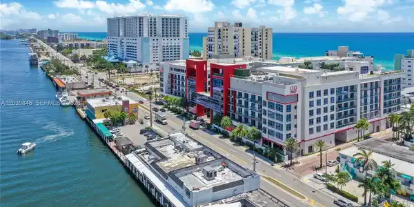 777 N Ocean Dr