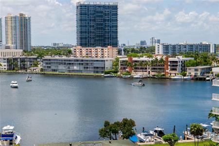 137 Golden Isles Dr