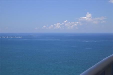 18101 Collins Ave