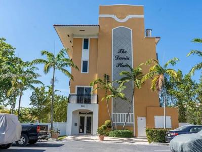 555 E Dania Beach Blvd